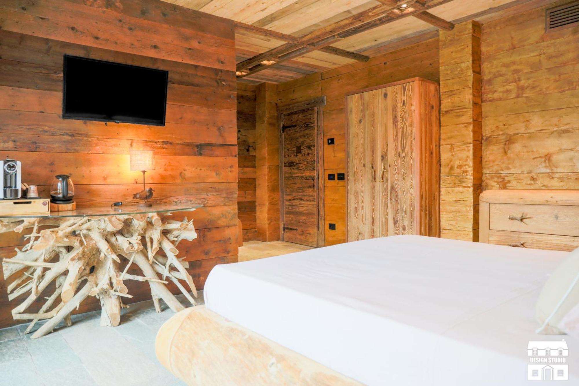 Chalet Antico Legno By Design Studio Sueglio Exterior foto