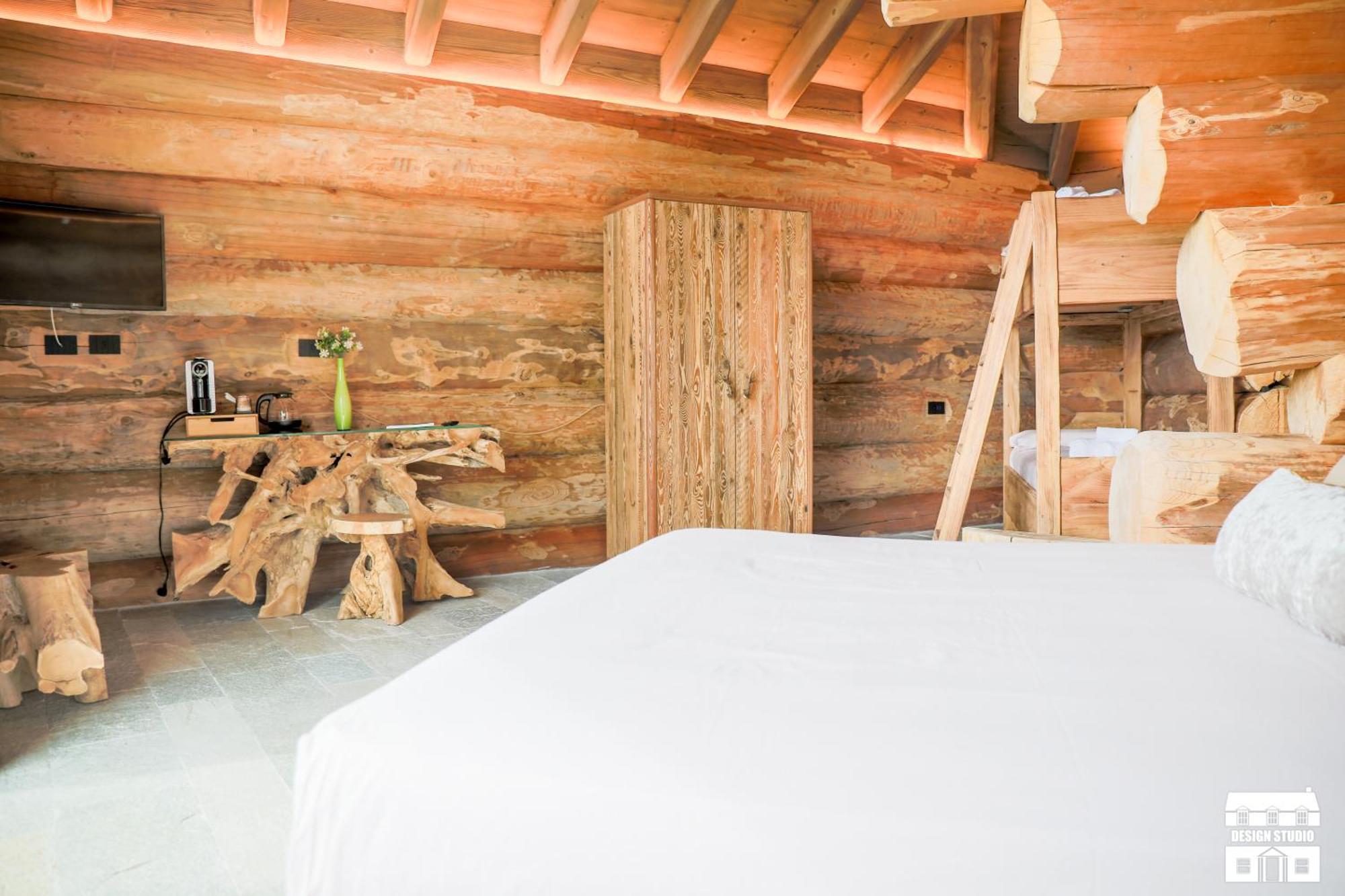 Chalet Antico Legno By Design Studio Sueglio Exterior foto